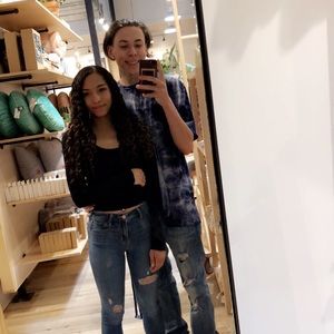 Meet your Posher, Aj